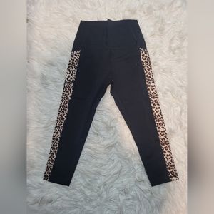 EUC Zyia Active Leopard Cropped Legging